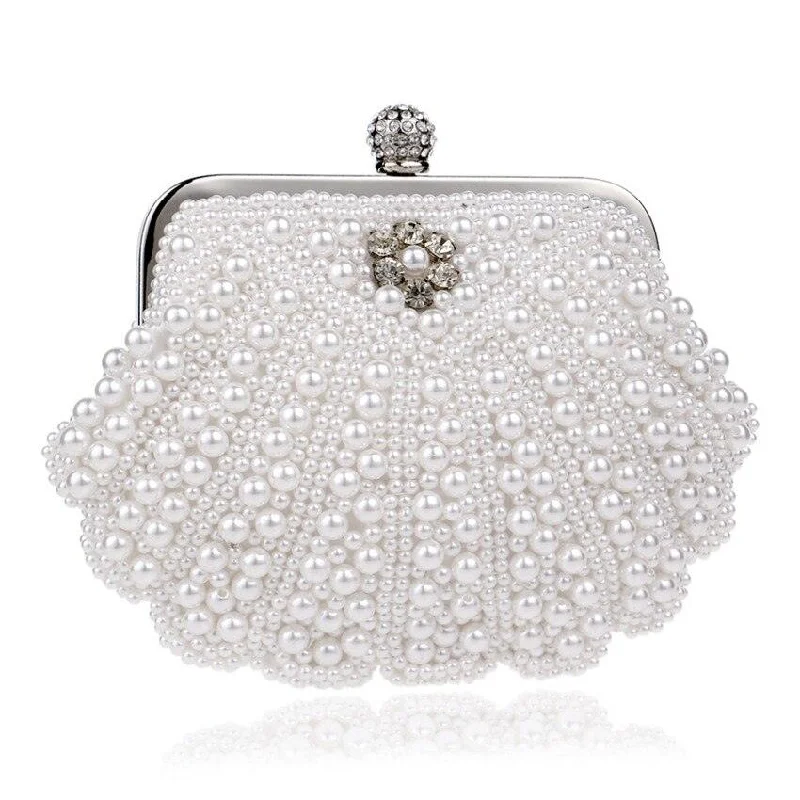 Beauty pearl evening bag